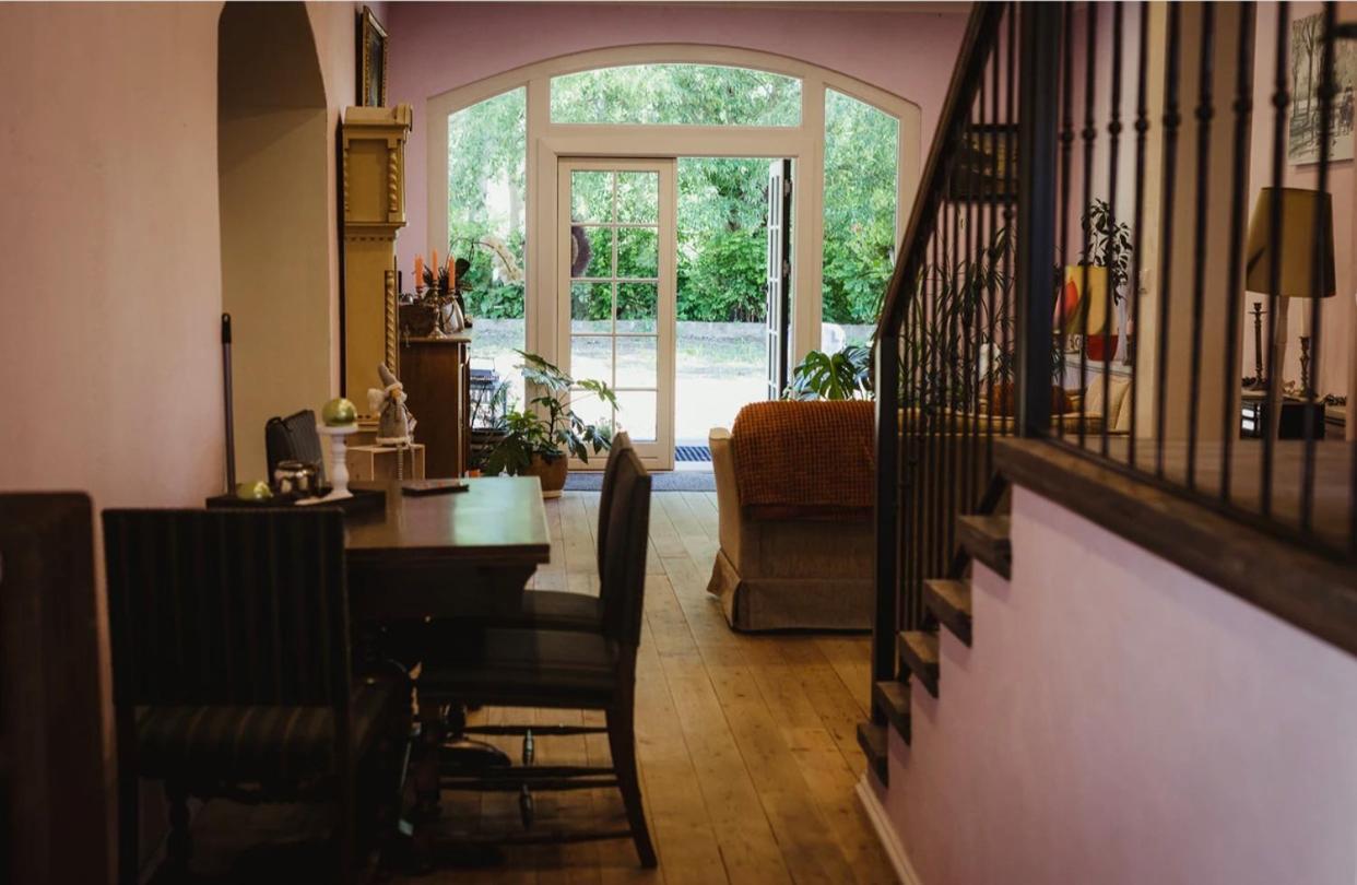 Lawendowa Stajnia Bed and Breakfast Lwowek Slaski Exteriör bild